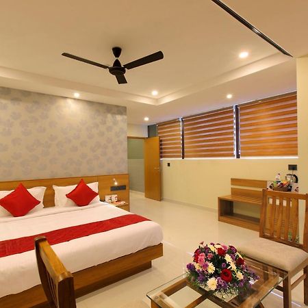 Hotel Novark Munnar Kallar Vattiyar Екстериор снимка