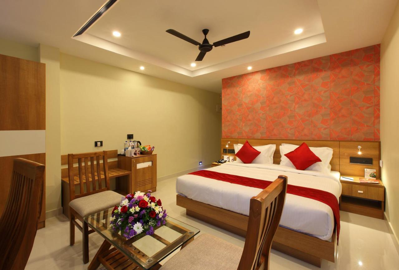 Hotel Novark Munnar Kallar Vattiyar Екстериор снимка