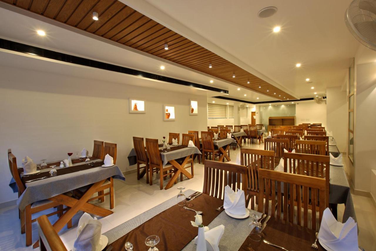 Hotel Novark Munnar Kallar Vattiyar Екстериор снимка