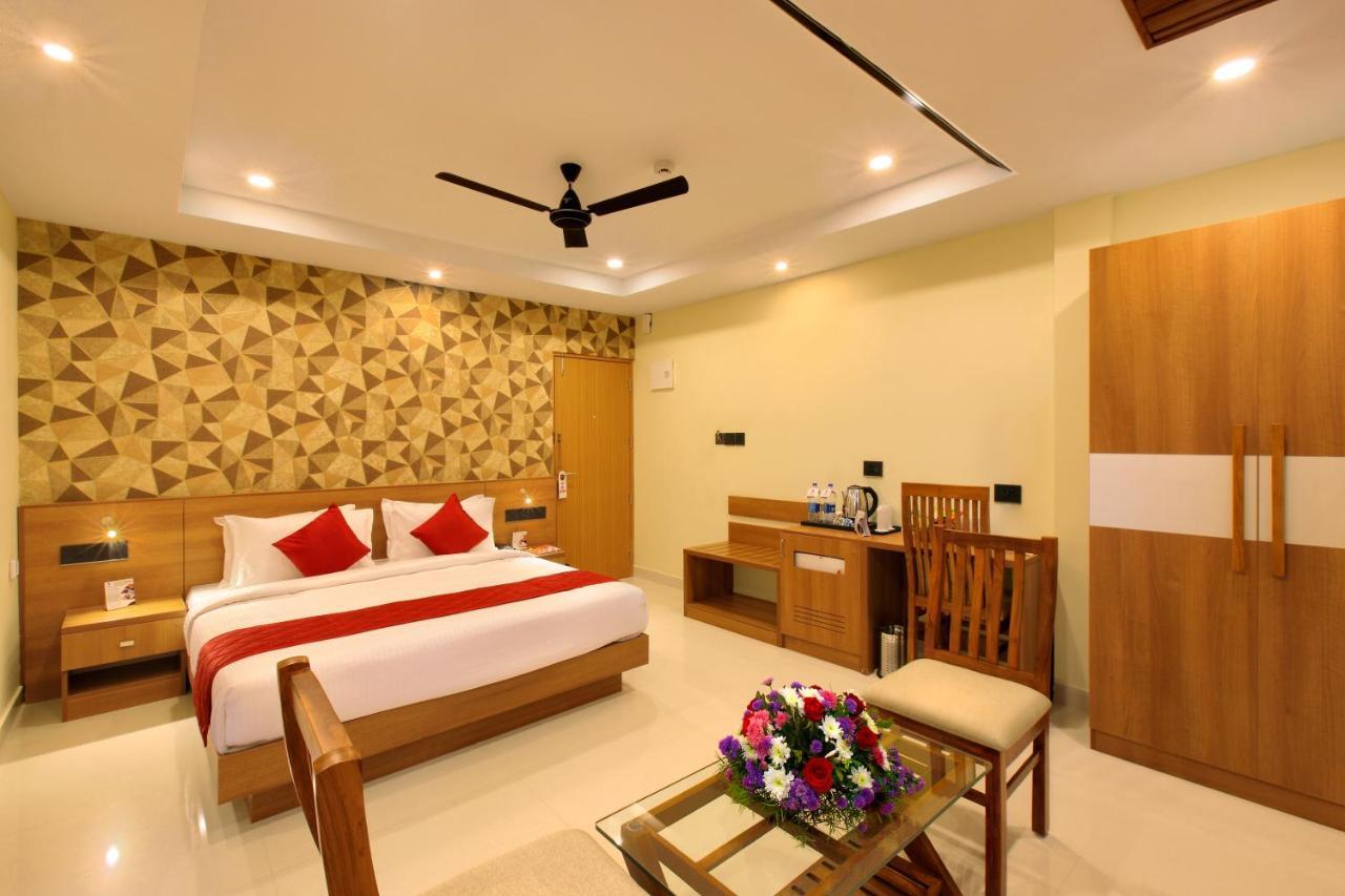 Hotel Novark Munnar Kallar Vattiyar Екстериор снимка