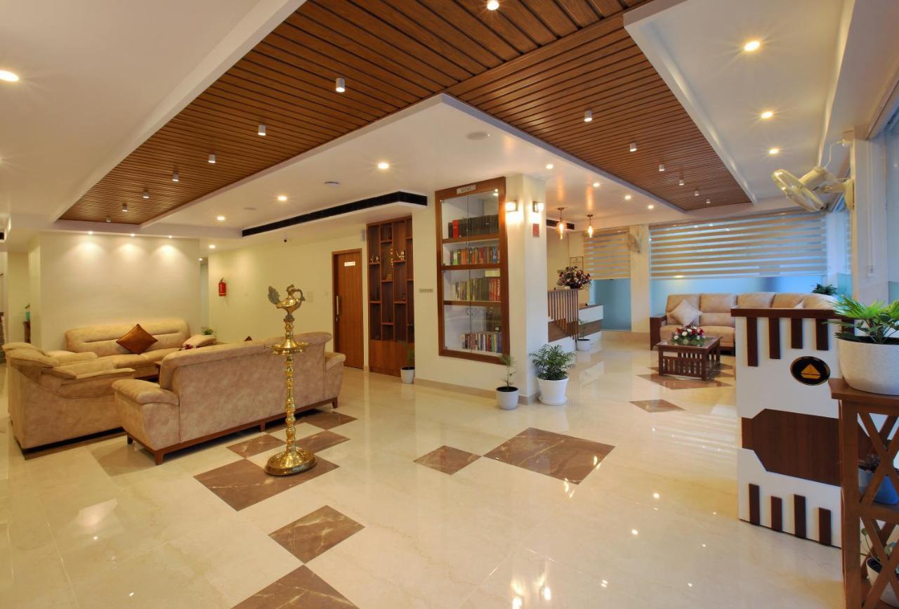 Hotel Novark Munnar Kallar Vattiyar Екстериор снимка