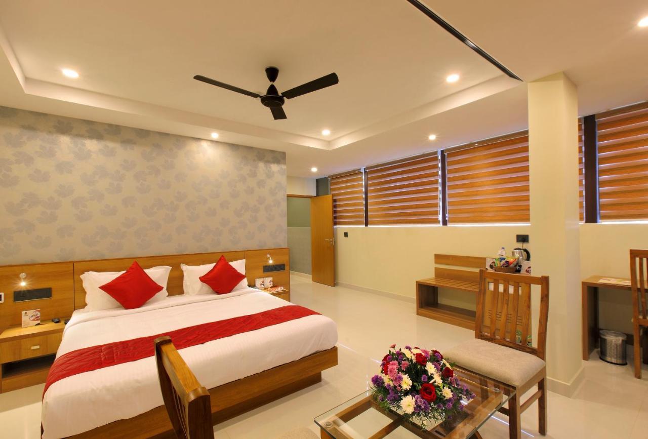 Hotel Novark Munnar Kallar Vattiyar Екстериор снимка