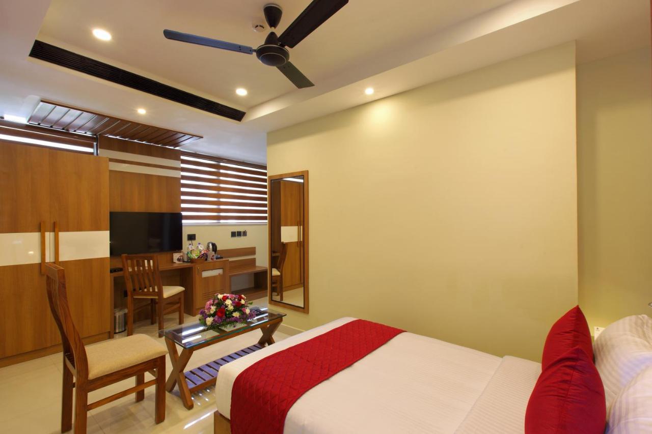 Hotel Novark Munnar Kallar Vattiyar Екстериор снимка